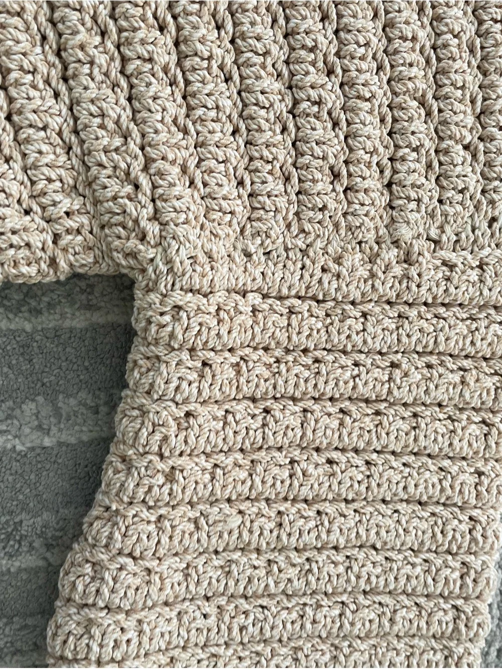 CHANEL cropped knit